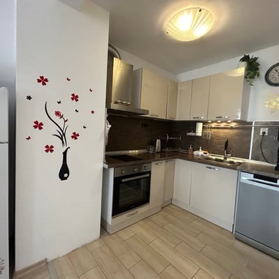 Аренда комфортной квартиры, центр Варны, Болгария